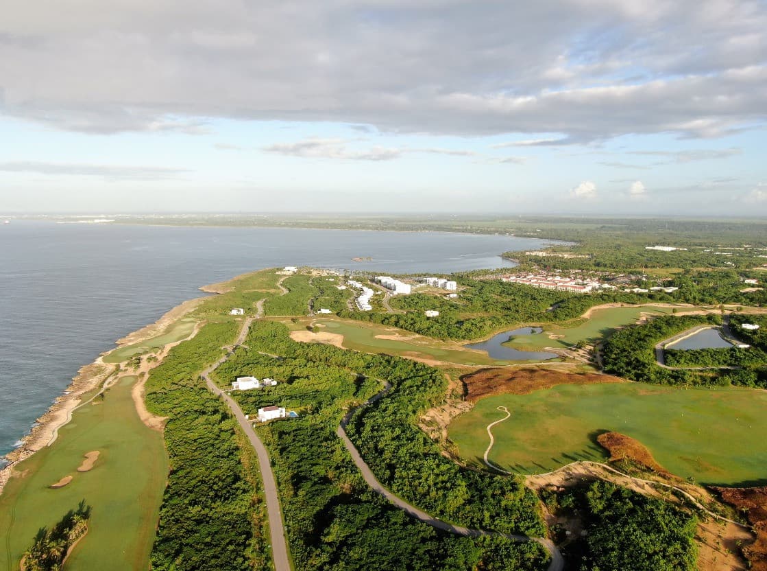 Terreno en Venta frente al campo de Golf Frente al Mar - foto 1