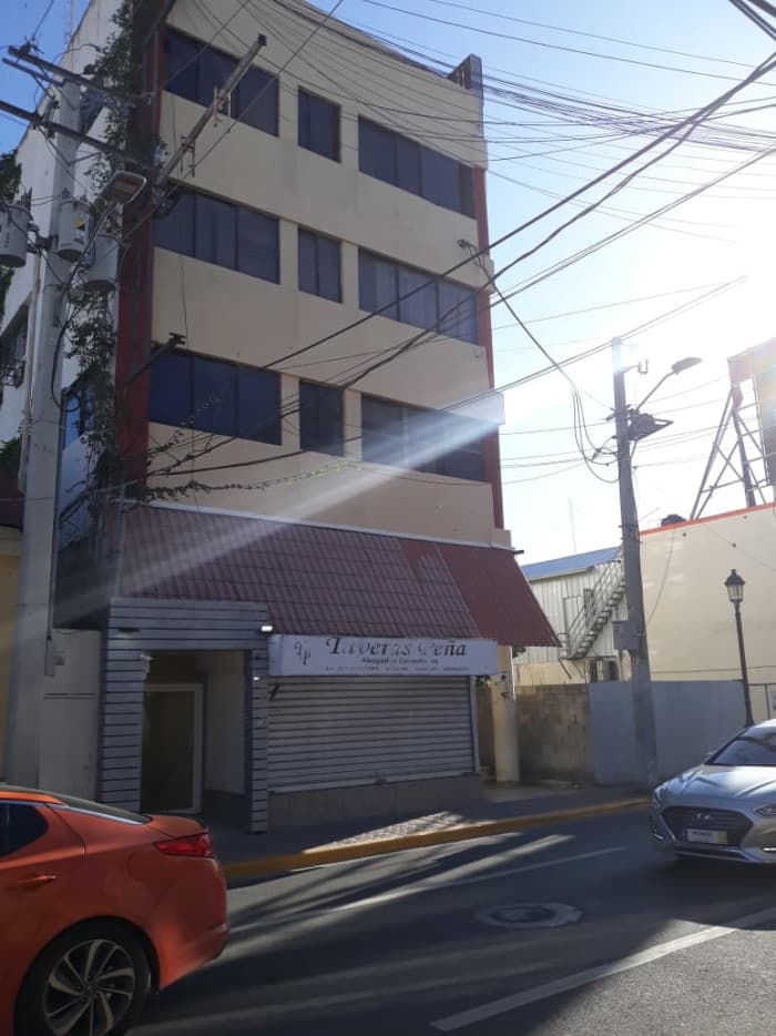 Edificio Comercial en Venta Calle Restauración Santiago - foto 1