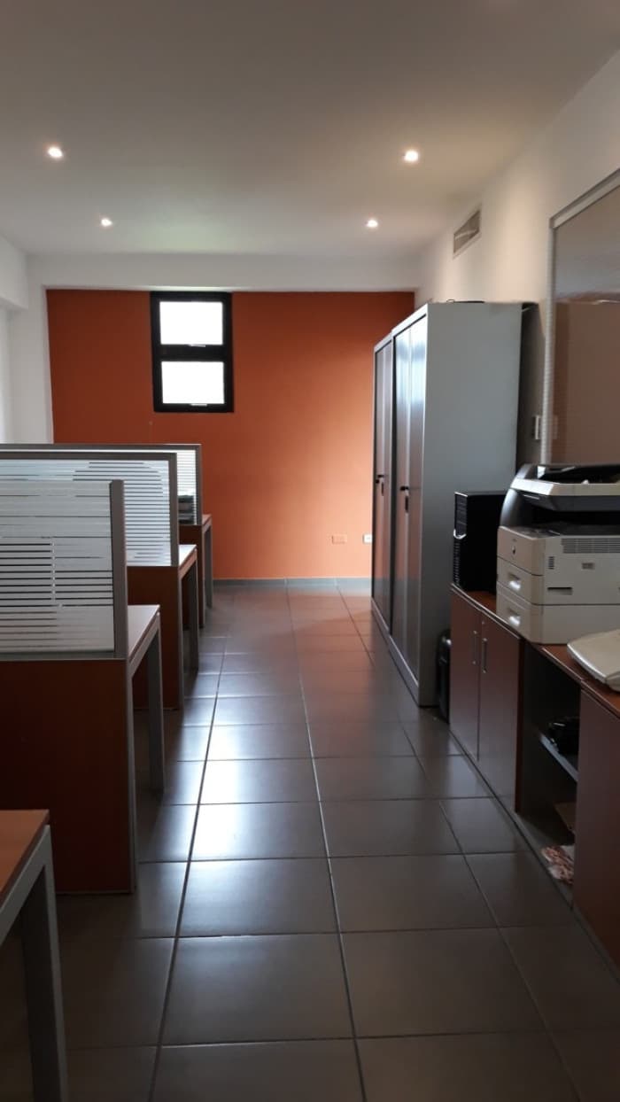 Local comercial en renta y venta en Plaza Fernández II - foto 2