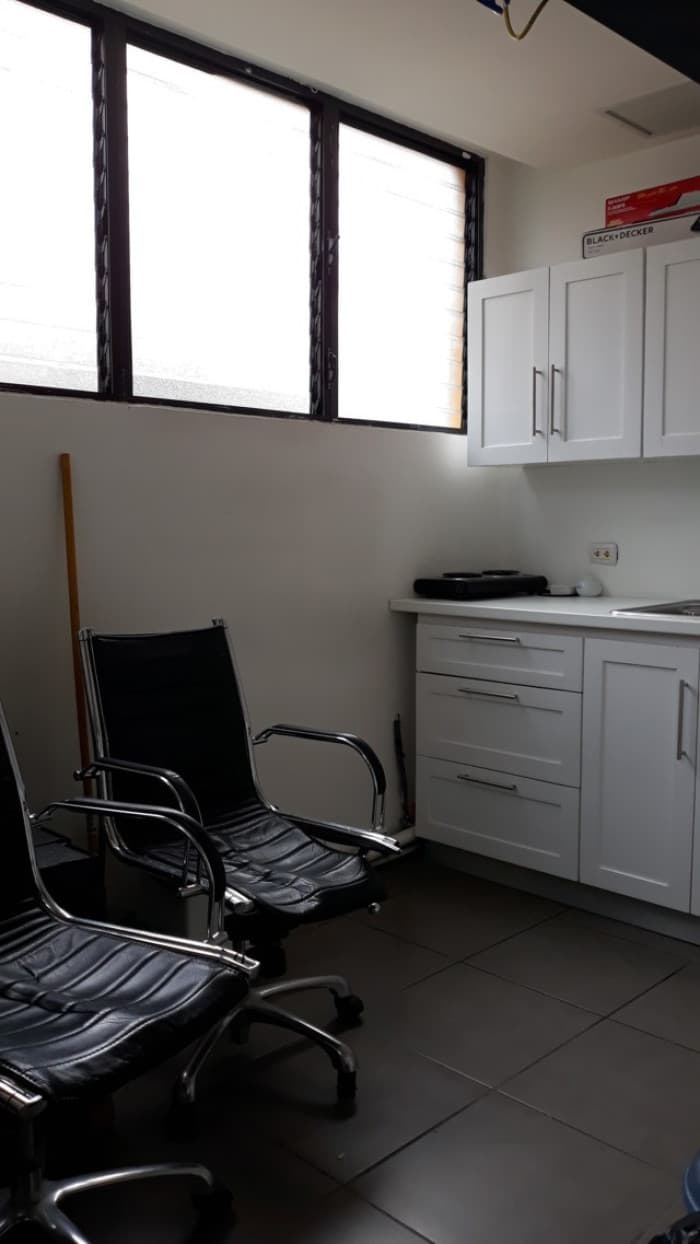 Local comercial en renta y venta en Plaza Fernández II - foto 4