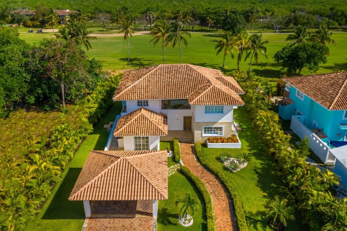 Venta Espectacular Villa Equipada en Punta Cana R.D. - foto 3