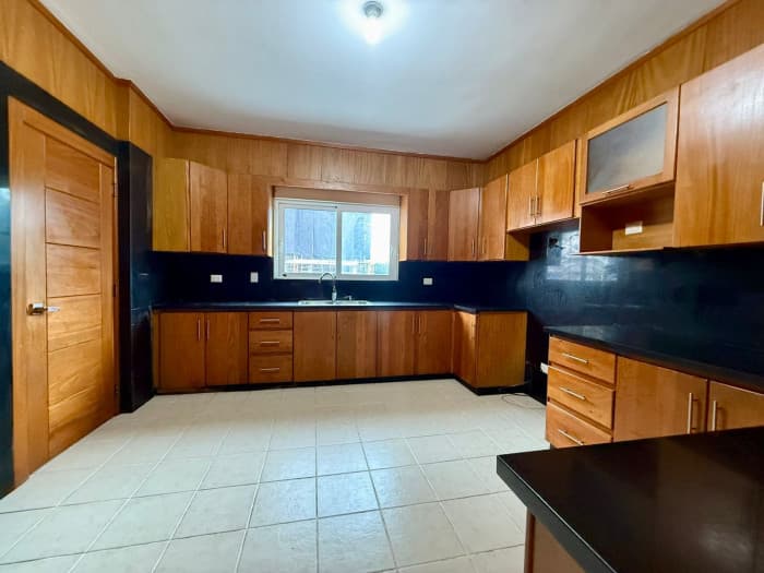 En Renta Apartamento en Torre Gil Roma Santo Domingo RD - foto 3