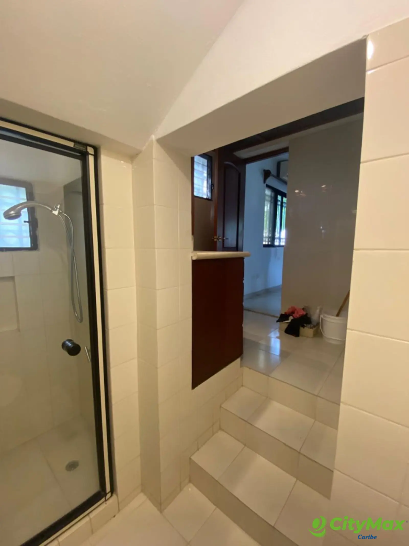 En Venta Hermosa Casa en Altos de Arroyo Hondo III - foto 7