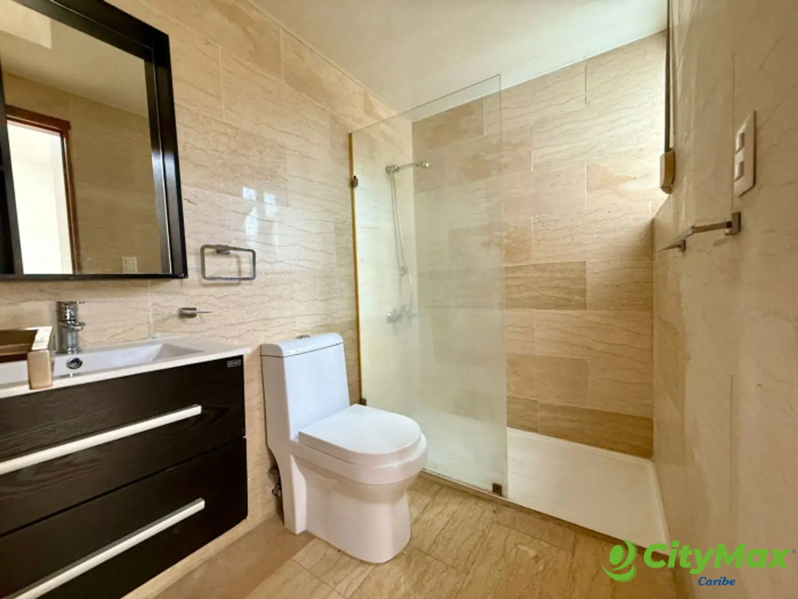 En Renta Apartamento en Torre Gil Roma Santo Domingo RD - foto 10