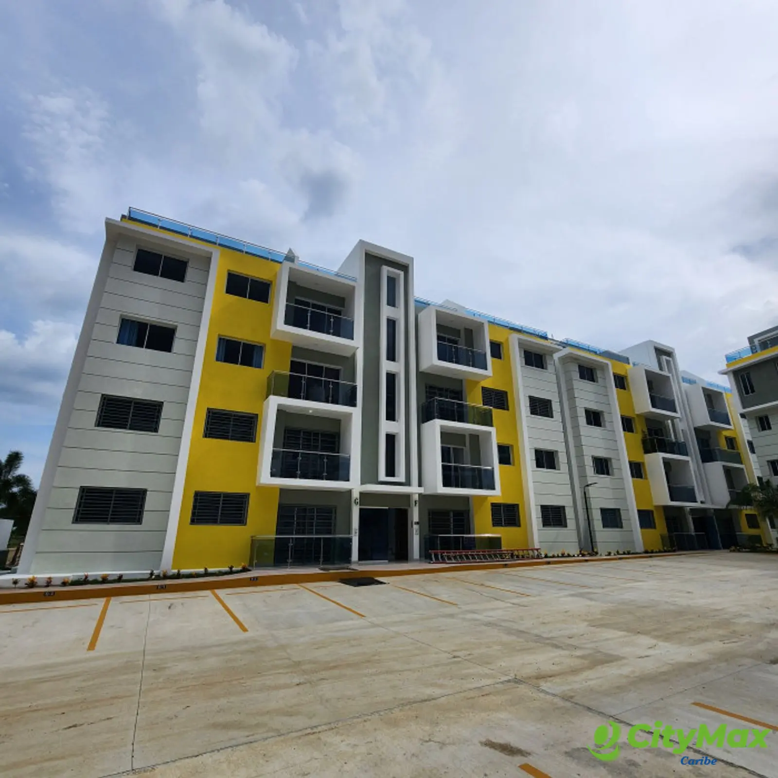 Exclusivo Pent House en Venta en Navarrete Santiago R.D - foto 4